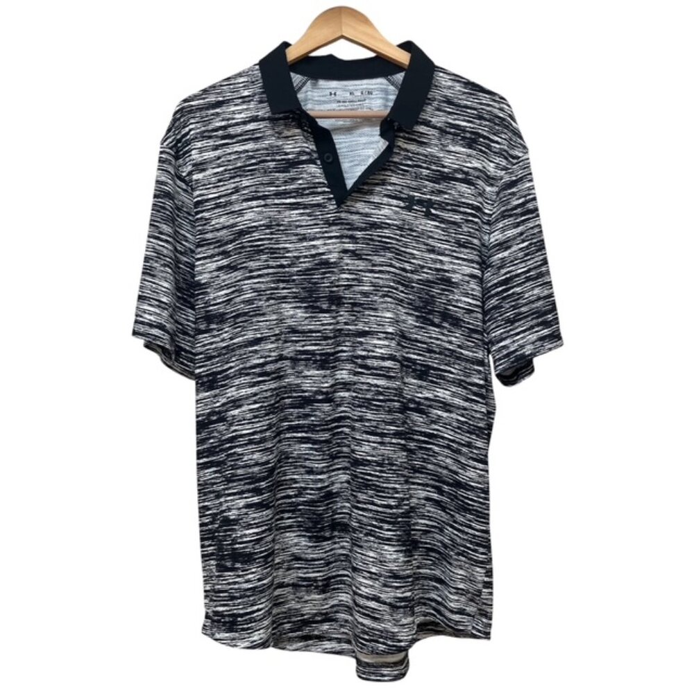 Under Armour Black and white IsoChill Polo loose fit size XL